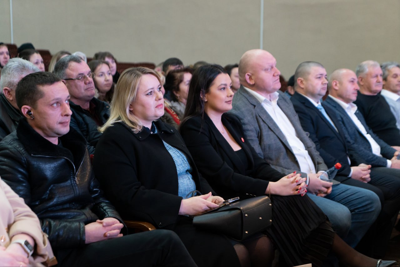 FOTO// La Orhei a avut loc conferința de reînregistrare a membrilor Partidului “Renaștere”. Cine este noul președinte al OT Orhei