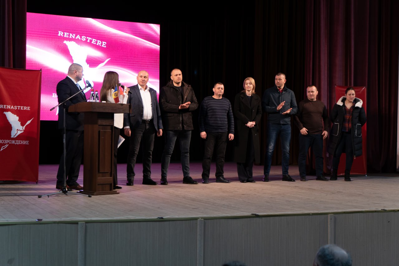 FOTO// La Orhei a avut loc conferința de reînregistrare a membrilor Partidului “Renaștere”. Cine este noul președinte al OT Orhei