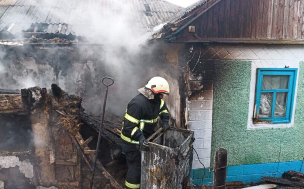 Salvatorii au intervenit în urma unei deflagrații produse într-o locuință din satul Bălășești, raionul Sîngerei 6 salvatorii au intervenit