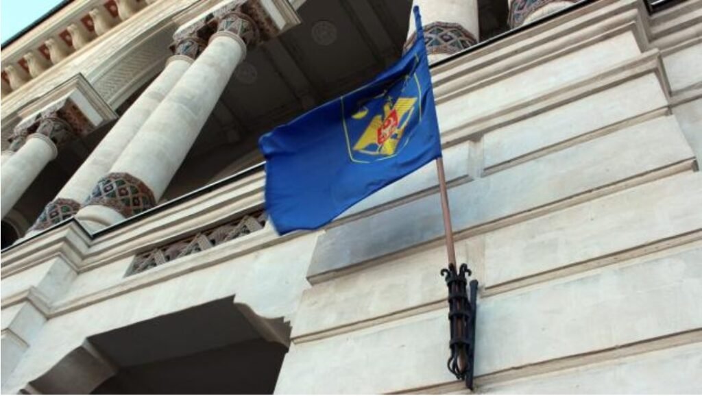 Au fost ademeniți, bătuți, deposedați de bunuri și abandonați într-o pădure. A fost pronunțată sentința de condamnare în privința unui făptuitor 1 Au fost ademeniți, bătuți, deposedați de bunuri și abandonați într-o pădure. A fost pronunțată sentința de condamnare în privința unui făptuitor