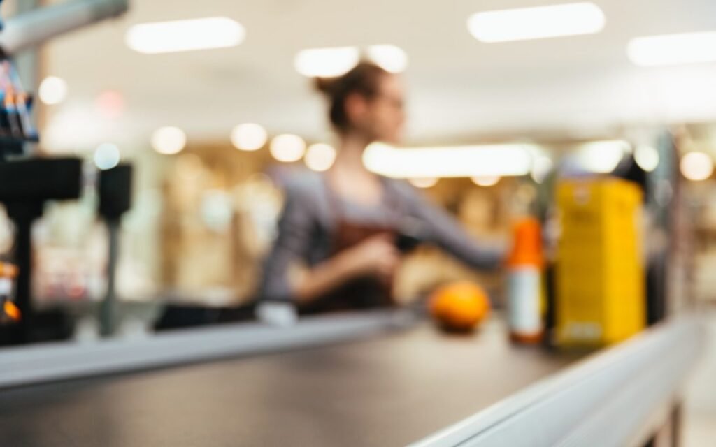 Revoluție în supermarketuri. Vârstnicii sunt extrem de încântați de noul concept 1 Revoluție în supermarketuri. Vârstnicii sunt extrem de încântați de noul concept