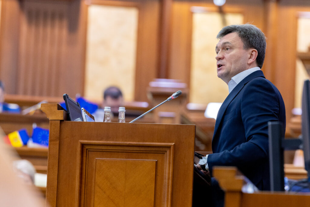 53587165801 744ad39a9b k