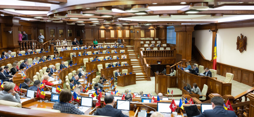 53601673895 cead31a86e k