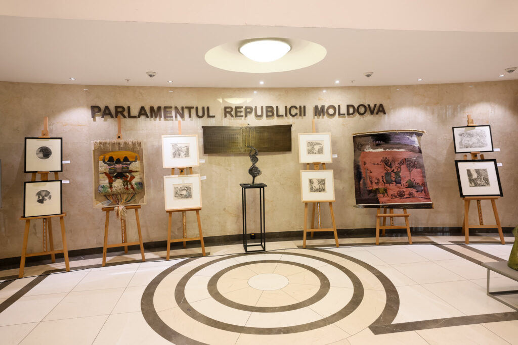 expozitie de lucrari