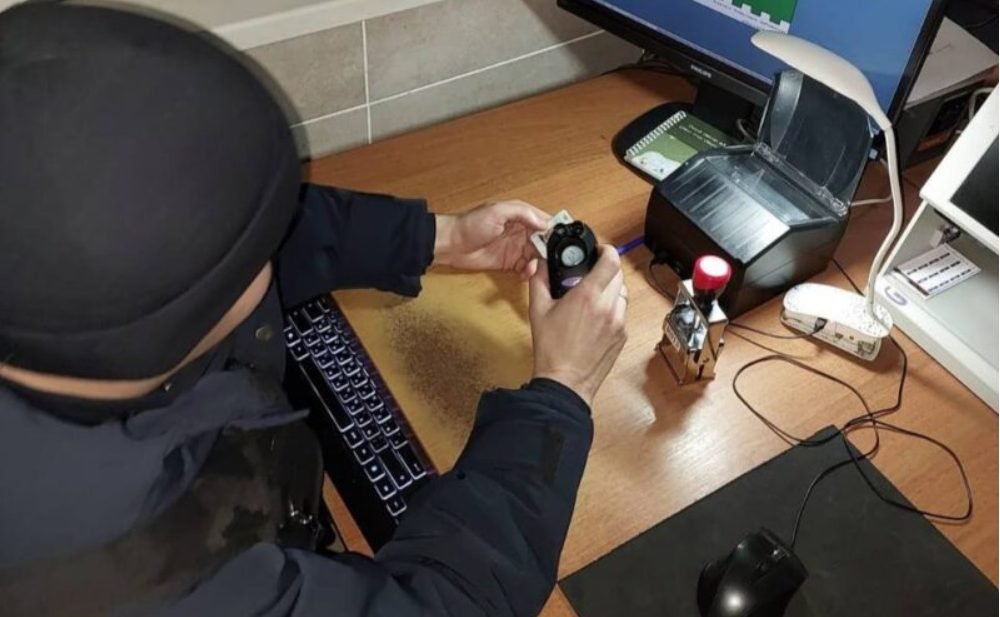 Permis de conducere ucrainean, depistat în fluxul de la frontieră. Cât a achitat posesorul pentru act