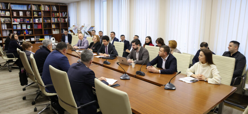 membrii comisiei economie buget si finante au examinat