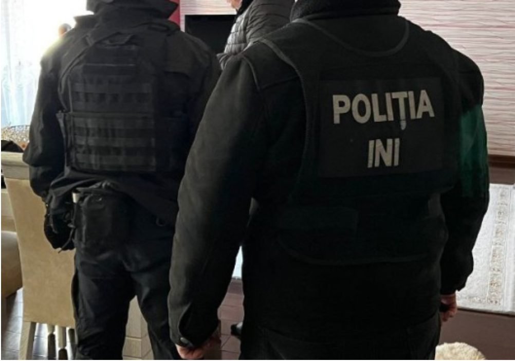 VIDEO// Promisiune falsă despre „muncă bine plătită în Italia”. Doi bărbați, reținuți de Poliție
