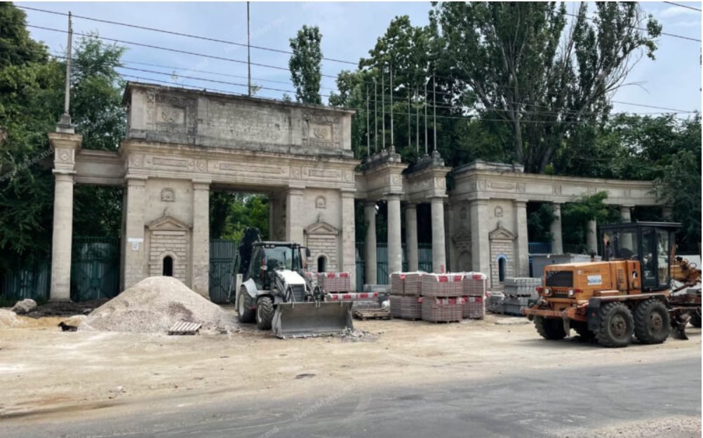 Guvernul anunță elaborarea unui nou acord prin care terenul din strada Tighina va fi vândut pentru viitorul sediu al Ambasadei SUA