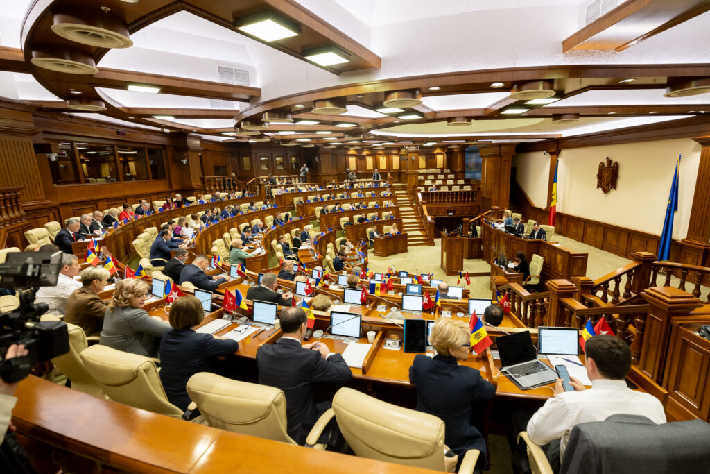 Mai mulți studenți vor beneficia de burse în instituțiile de învățământ de peste hotare 1 vor beneficia de burse