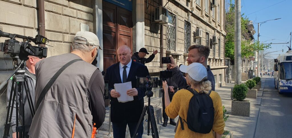 VIDEO// Partidul ”Renaștere” cere sancționarea PAS pentru încălcarea codului electoral. Vasile Bolea: ”Așteptăm acțiunile CEC” 1 20240409 105741