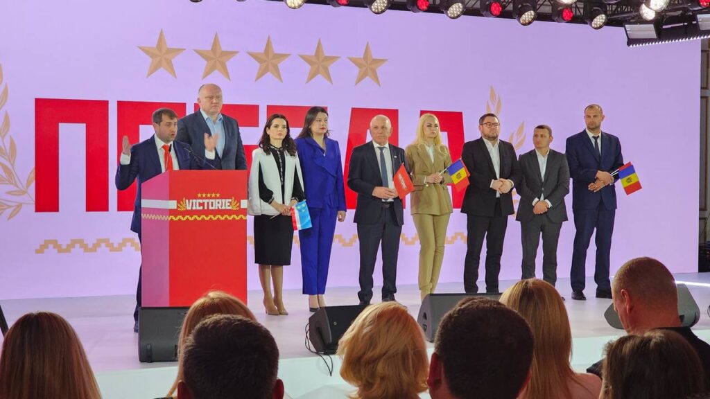 blocul politic victoria 1