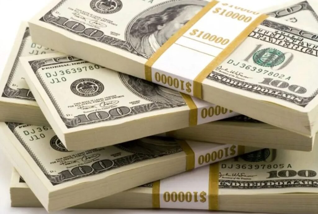 Un bărbat bănuit de organizarea contrabandei cu peste 180 mii dolari a fost reținut 1 Un bărbat bănuit de organizarea contrabandei cu peste 180 mii dolari a fost reținut