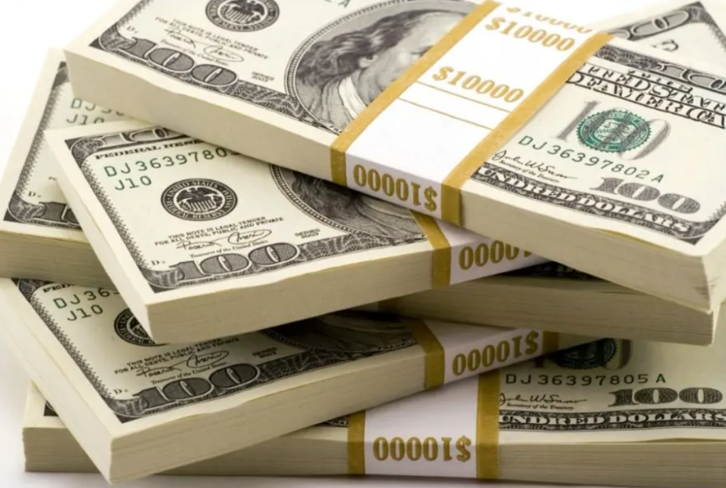 Un bărbat bănuit de organizarea contrabandei cu peste 180 mii dolari a fost reținut 1 contrabanda cu dolari