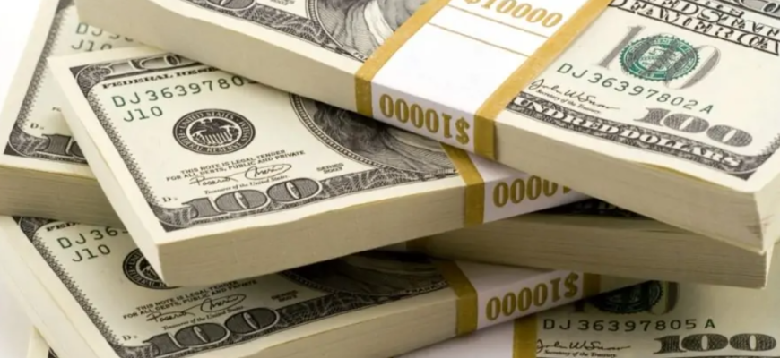 contrabanda cu dolari