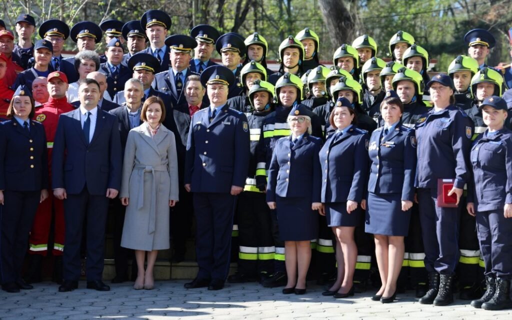 Maia Sandu, în vizita de lucru la IGSU de ziua Salvatorului 1 Maia Sandu, în vizita de lucru la IGSU de ziua Salvatorului