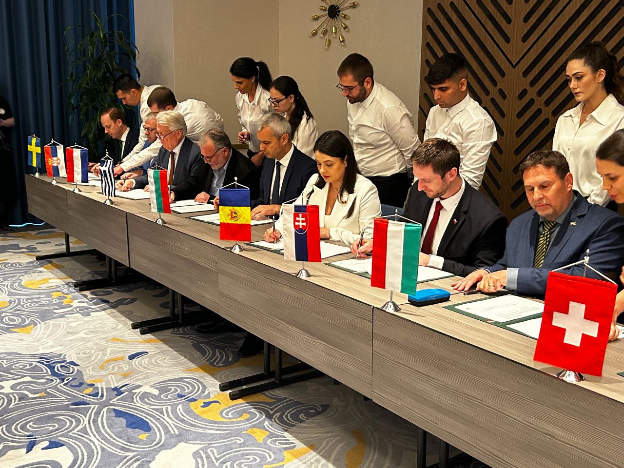 FOTO// Summit-ul ”Noilor Lideri Europeni”. Partidul ”Renaștere” și aliații săi au semnat Declarația de la Sofia: ”Situația trebuie schimbată acum”