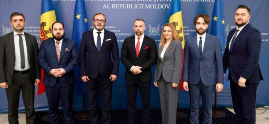 relatiile consulare moldo romane