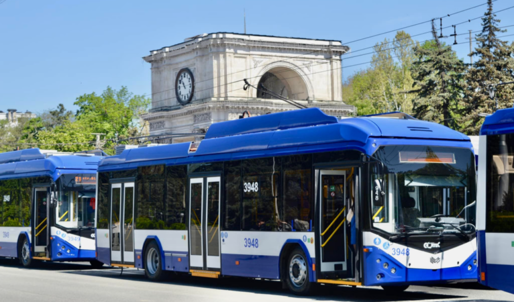Primăria Municipiului Chișinău anunță despre circulația transportului public de Paștele Blajinilor 1 12 si 13 mai va fi asigurat transport gratuit