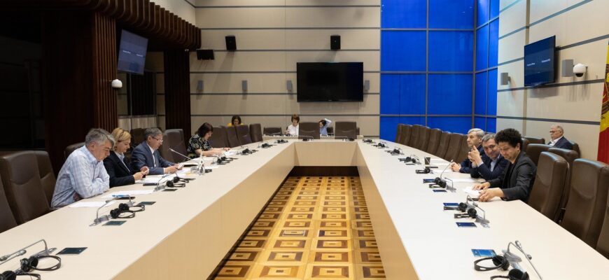 53743022884 9da8b14fd9 k