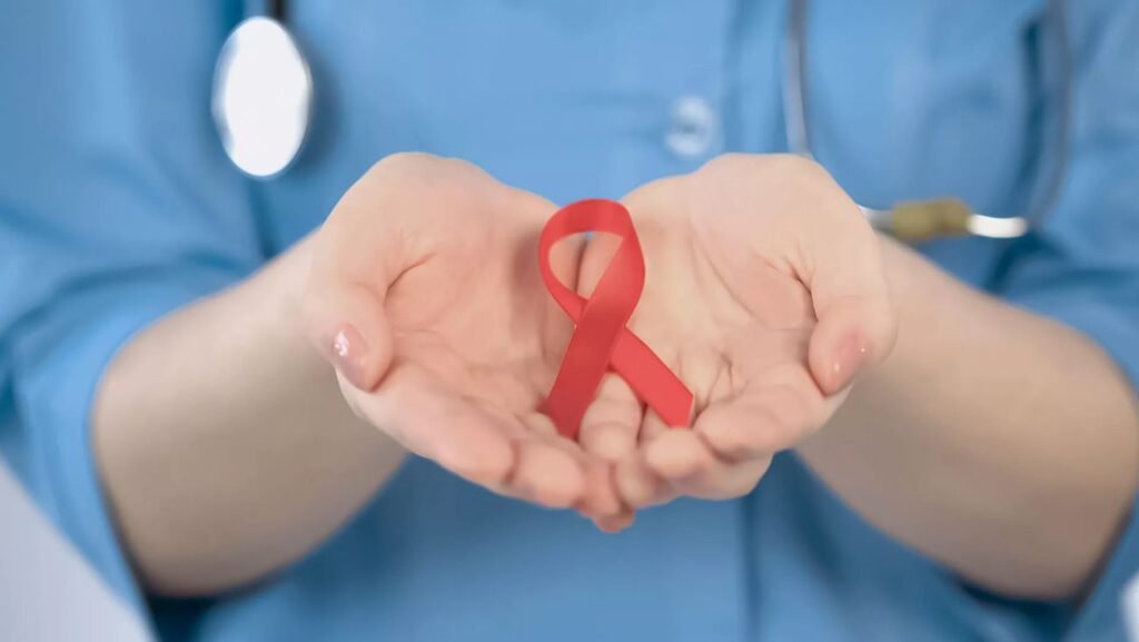 În luna mai se desfășoară Campania socială cu sloganul “Nu te lăsa dus de val. Testează-te la HIV!”
