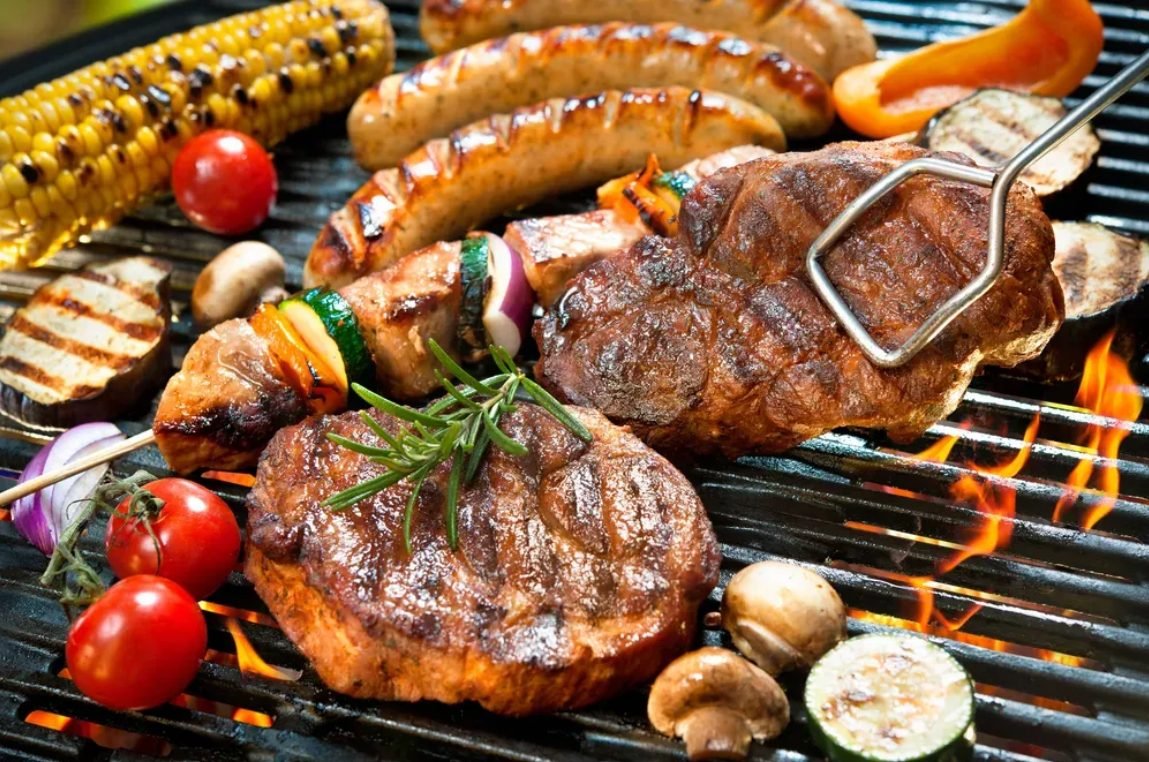 Consumul ridicat de carne poate crește riscul de boli cardiace în rândul femeilor în vârstă