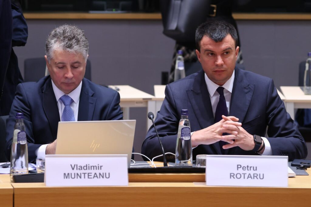 dialogului de nivel inalt