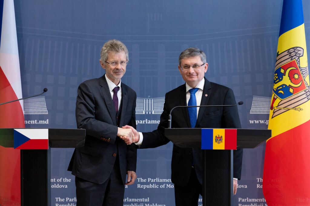 igor grosu cu milos vystrcil