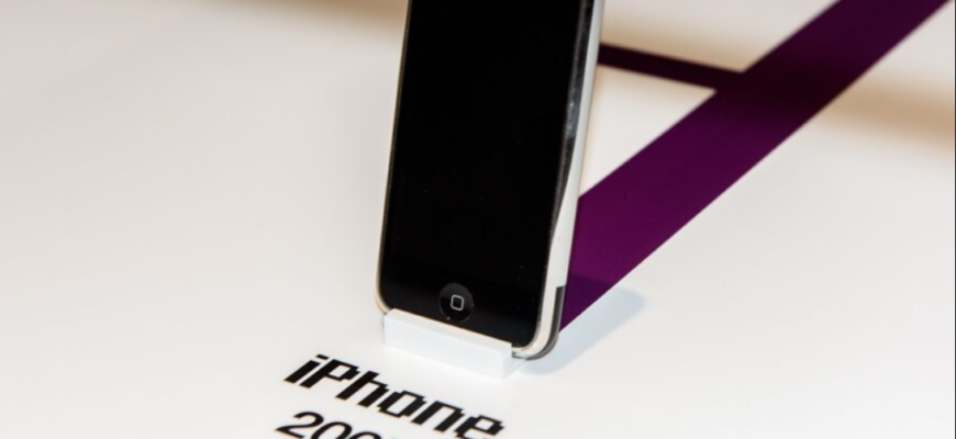 iphone din prima generatie 1