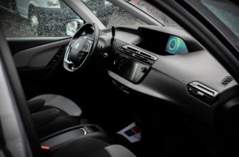 a black car interior of citroen