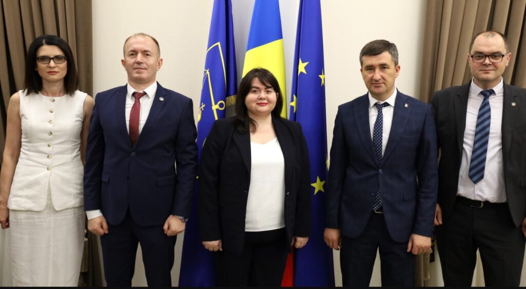 SFS, PG și PCCOCS își vor intensifica eforturile în domeniul prevenirii și combaterii infracțiunilor din domeniul fiscal 1 SFS, PG și PCCOCS își vor intensifica eforturile în domeniul prevenirii și combaterii infracțiunilor din domeniul fiscal