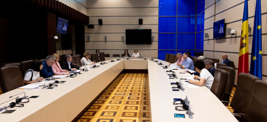 aprobat ordinea de zi