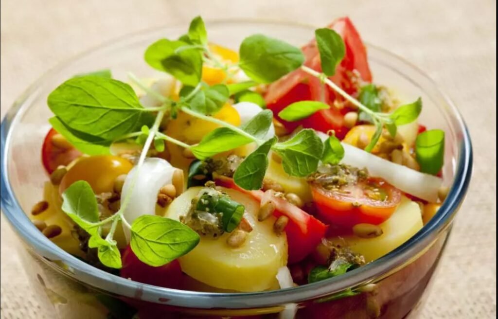 Cartofii – proprietăți și beneficii pentru sanatate.  Cum preparăm o rețetă de salată de cartofi noi