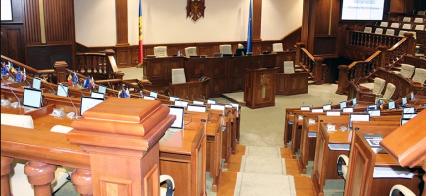 comisii parlamentare