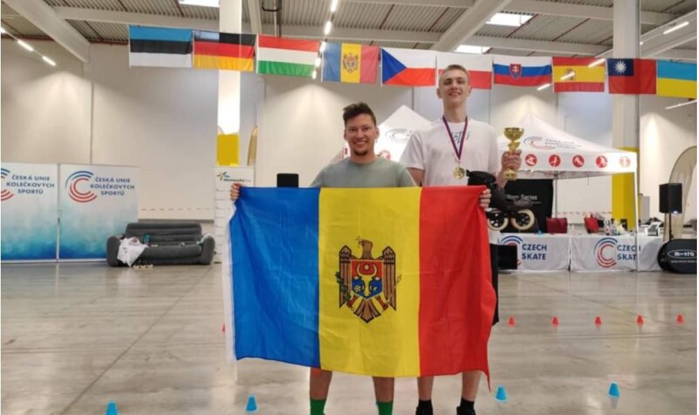 Sportivul Maxim Karaion a cucerit două medalii de aur la Cupa Mondială de role, care a avut loc în Cehia