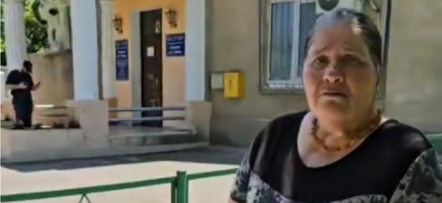 insultata de oamenii legii