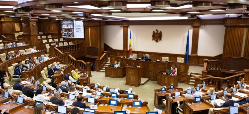 53849748284 27247380d6 k