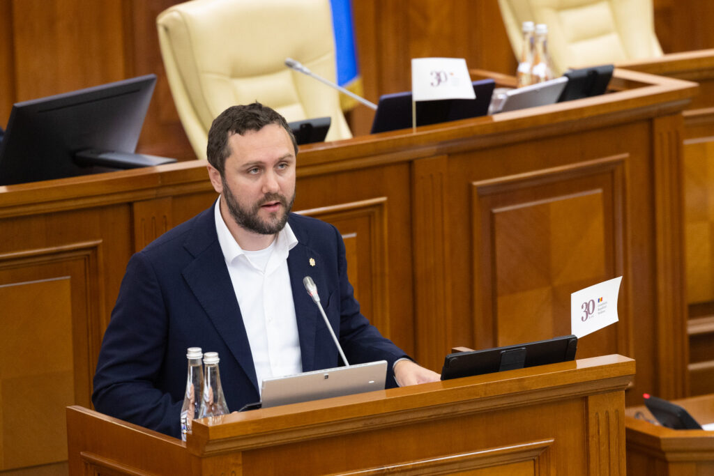 53880293035 8554ced01d k