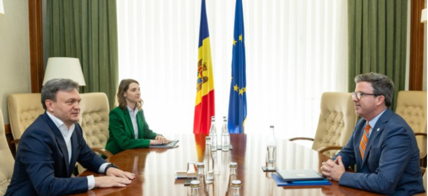 dorin recean cu john p. riordan