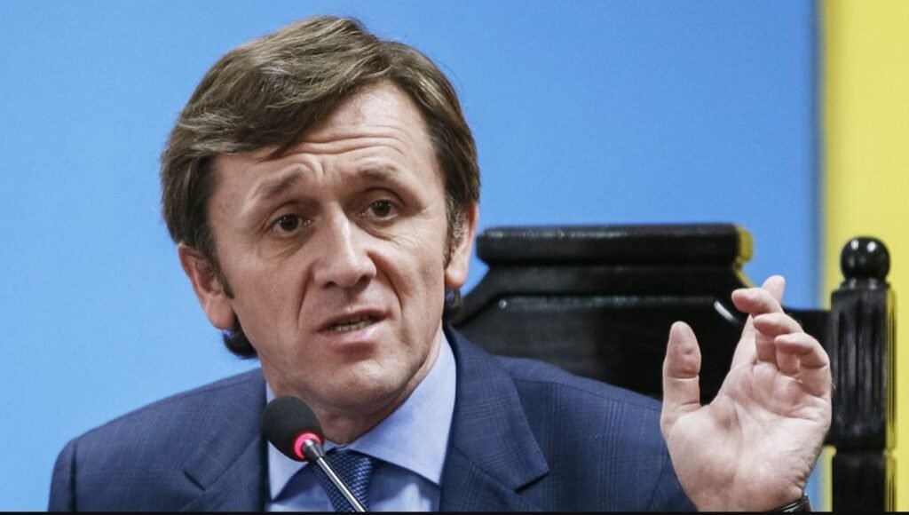 Iurie Ciocan: "Toate taberele politice fac deja campanie electorală la subiectul referendumului" 1 Iurie Ciocan: "Toate taberele politice fac deja campanie electorală la subiectul referendumului"