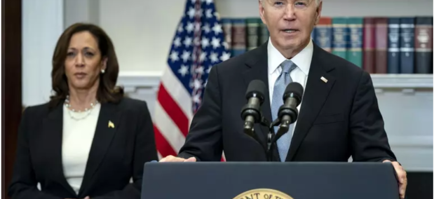 kamala harris cu biden