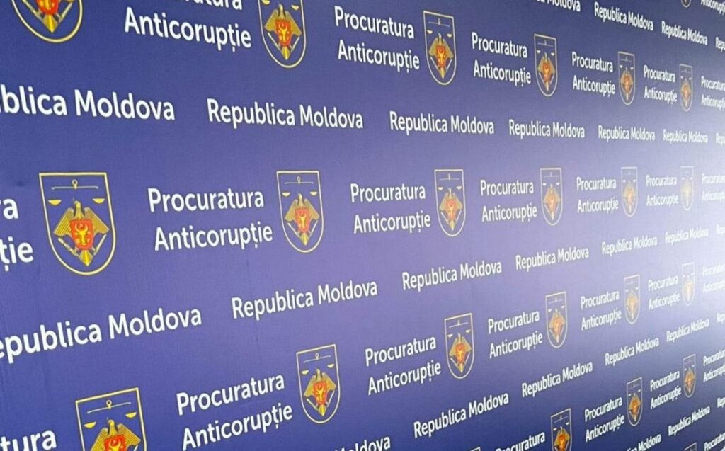 Cauza penală în privința fostului Procuror General și doi procurori PCCOCS a fost deblocată