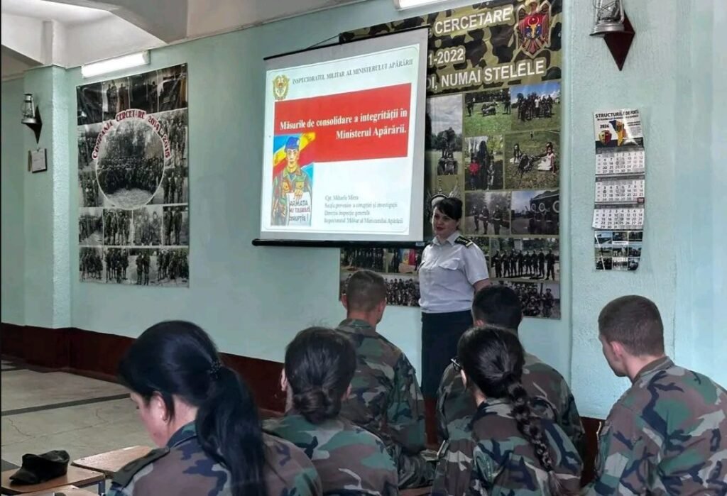 Ministerul Apărării organizează ședințe de informare pentru militari pe subiecte de integritate, egalitate de gen și drepturile omului