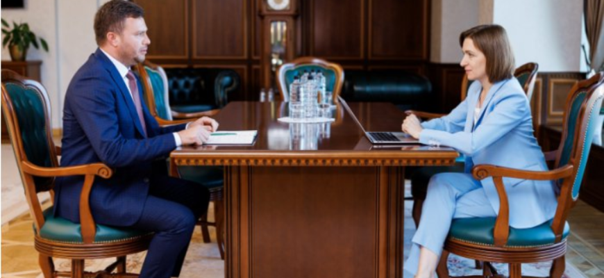 maia sandu cu sergiu lazarencu