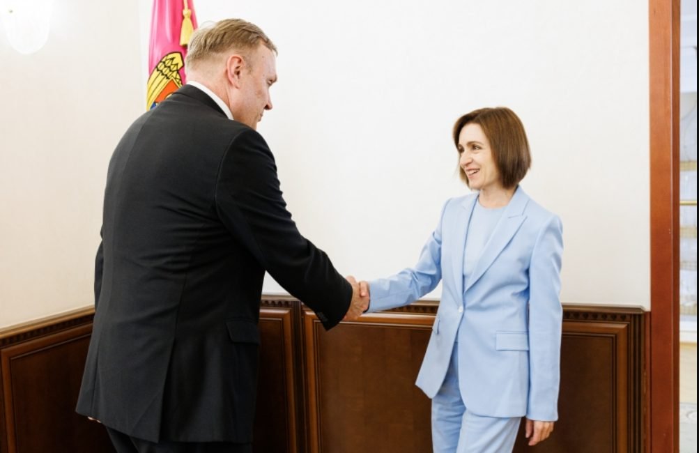 Maia Sandu la întrevederea cu ambasadorul Shevchencko i-a mulțumit poporului ucrainean pentru rezistență