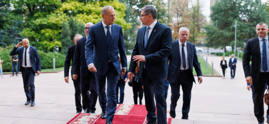 donald tusk a efectuat o vizita oficiala la chisinau