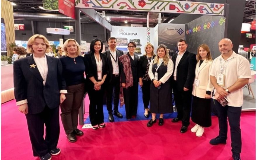 Oferta turistică a Moldovei și cele mai atractive destinații din țară, prezentate la o expoziție specializată desfășurată la Paris