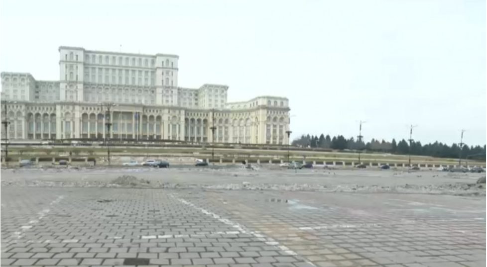 Incendiu la Palatul Parlamentului, în zona de acces pentru vizitatori