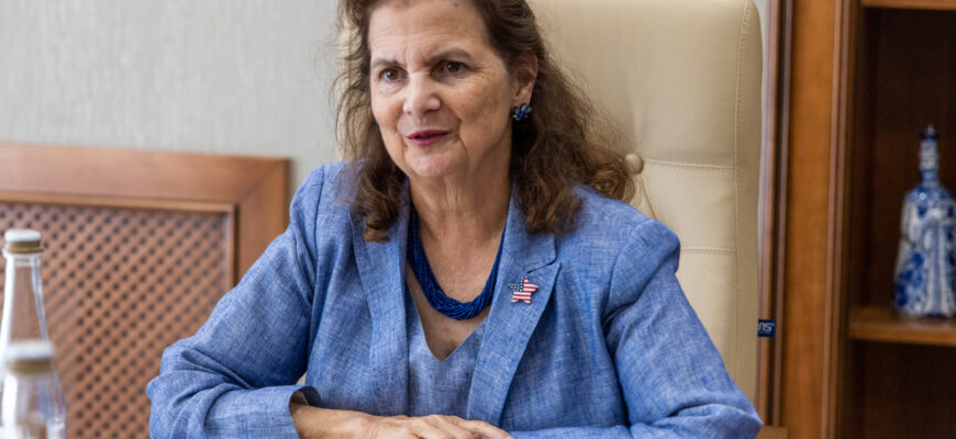 intrevedere cu nina maria fite