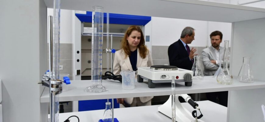 laboratoare stiintifico didactice