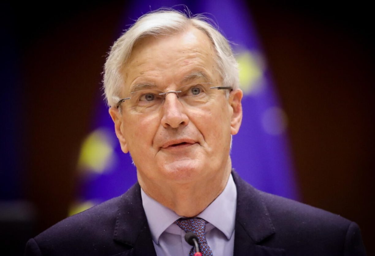 Preşedintele Macron l-a nominalizat prim-ministru pe Michel Barnier